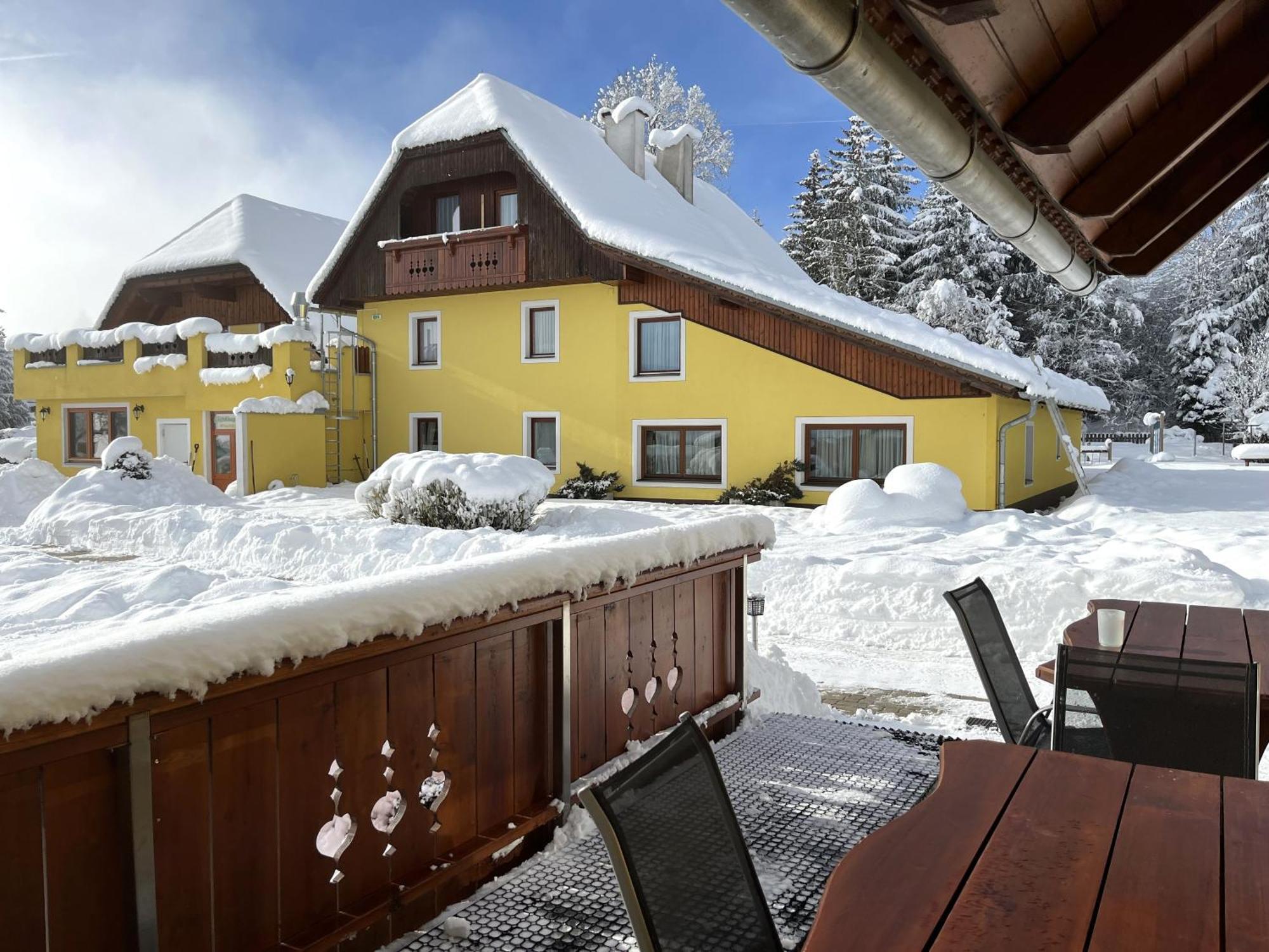 Hotel Gasthof Seeblick Zeutschach Экстерьер фото